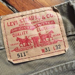 Tan Levi’s Skinny 511 corduroy pants 31 x 32